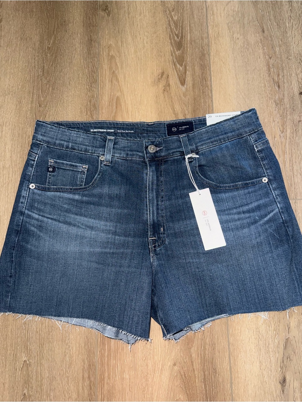 NWT AG Adriano Goldschmied Ex Boyfriend Relaxed Mid Rise Bermuda Shorts 29 Bay